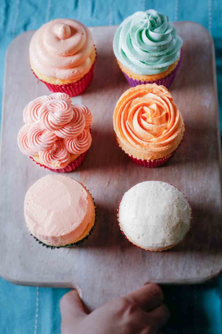 How To Frost Cupcakes Like A Pro
